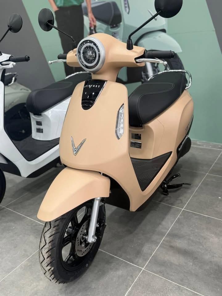 Vinfast Evo Grand lite